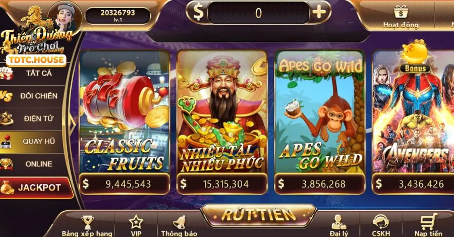 Màn hình trò chơi slots video hiện đại với đồ họa sắc nét và nhiều dòng thanh toán