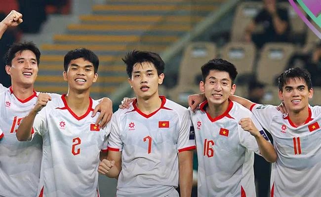 Đá Gà Cựa Sắt/Cựa Dao